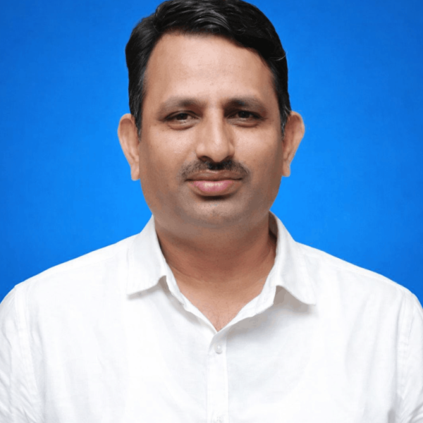 जिल्हा परिषद राष्ट्रवादी गटनेतेपदी सुधीर देसाई यांची निवड