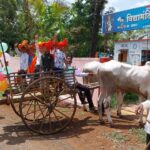 वि मं. पोश्रातवाडी शाळेत नवागतांचे स्वागत बैलगाडीतून