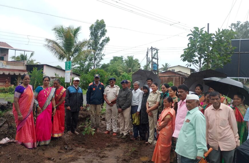 श्रमिक सेवा तरुण मंडळातर्फे किणे येथे वृक्षारोपण