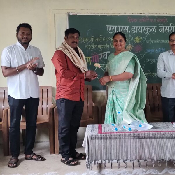 एस एस हायस्कूलमध्ये माजी विद्यार्थी व गुणवंत विद्यार्थी&hellip;