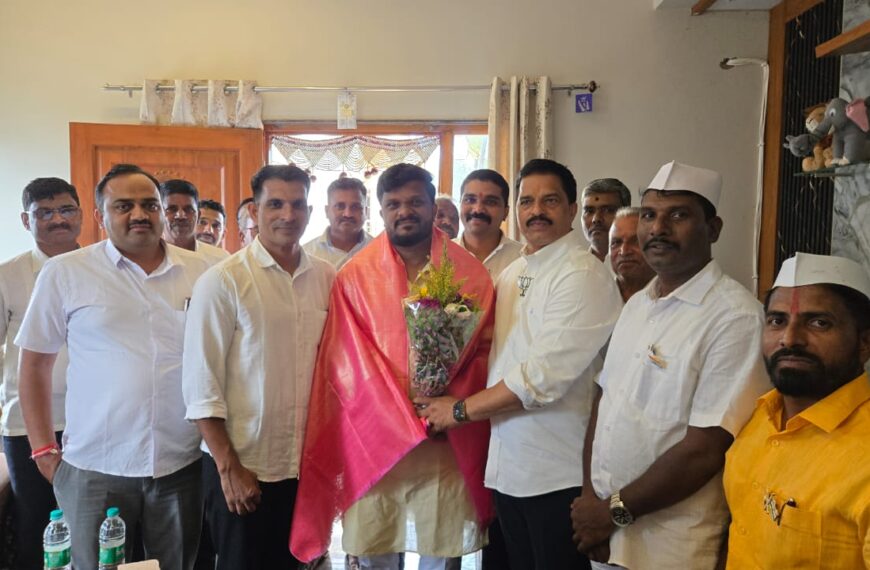 सरपंच संदीप चौगले कामाचा माणूस : आमदार शिवाजीराव पाटील